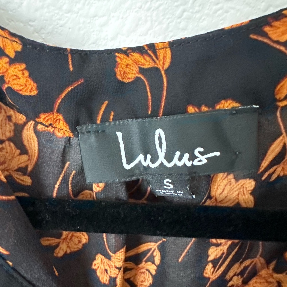 Lulus Orange Black Flowy Ruffle Midi Dress Tie Waist Puff Sleeves Size M - Picture 6 of 6